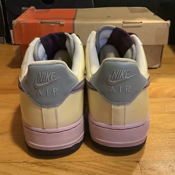 Nike Air Force 1 Silver Doll Womens 12 = Mens 10.5 AF1 Low VINTAGE 2007 Release - Picture 10 of 12